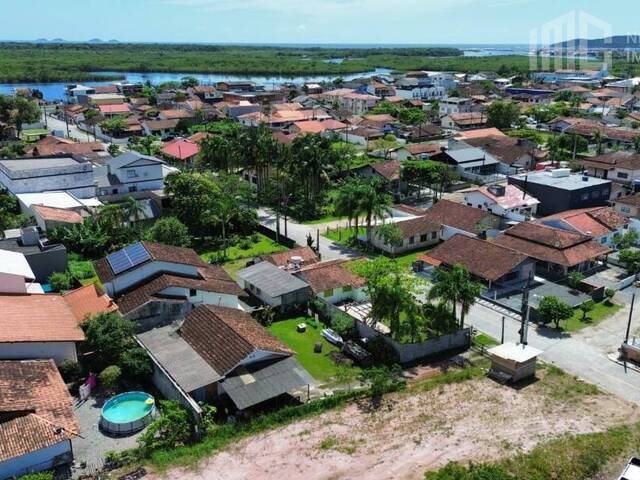 Casa para Venda em Balneário Barra do Sul - 4