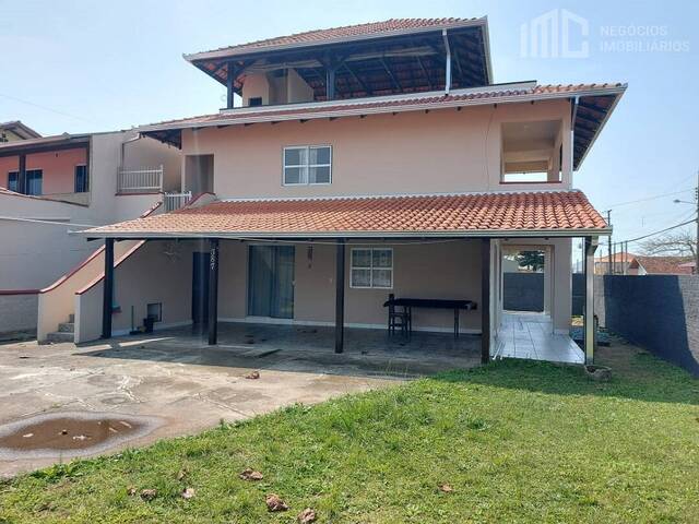 #0131 - Casa para Venda em Balneário Barra do Sul - SC