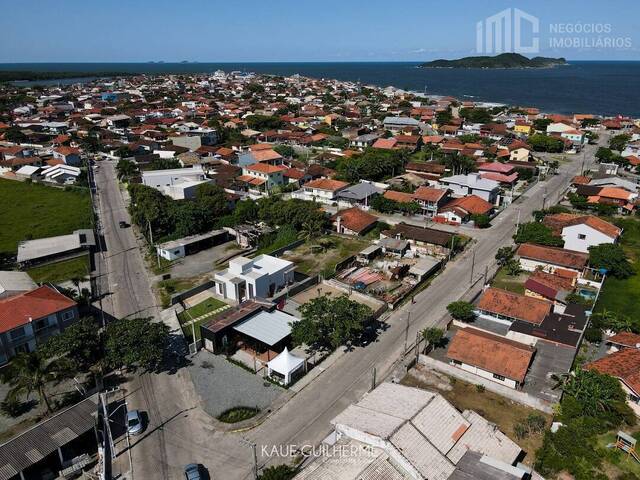 #0174 - Casa para Venda em Balneário Barra do Sul - SC