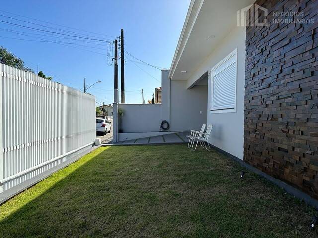 #0216 - Casa para Venda em Balneário Barra do Sul - SC