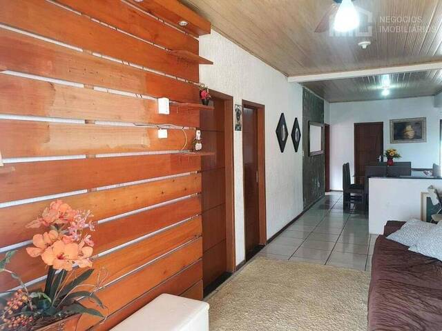 #0296 - Casa para Venda em Balneário Barra do Sul - SC