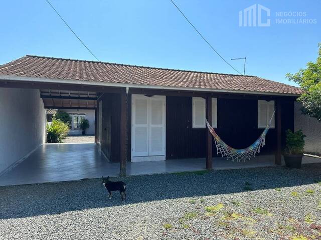 Casa para Venda em Balneário Barra do Sul - 2