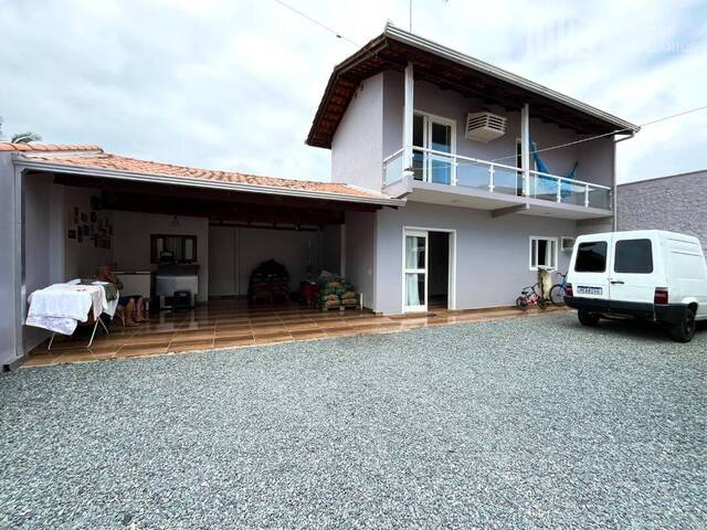 #0380 - Casa para Venda em Balneário Barra do Sul - SC