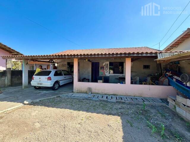 #0400 - Casa para Venda em Balneário Barra do Sul - SC