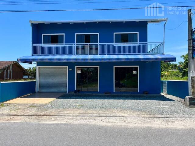 #0405 - Casa para Venda em Balneário Barra do Sul - SC