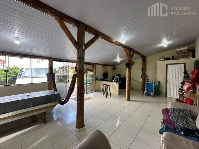 #0408 - Casa para Venda em Balneário Barra do Sul - SC