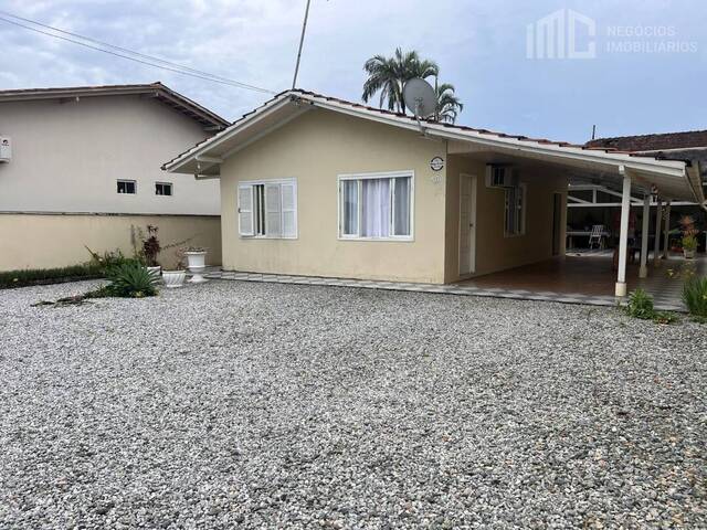 Casa para Venda em Balneário Barra do Sul - 2
