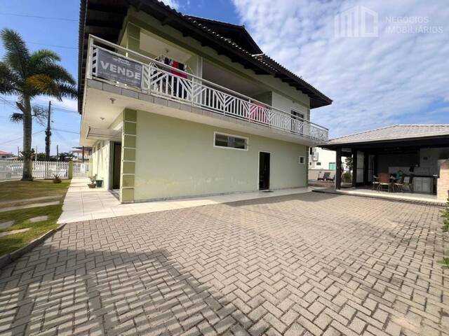 Casa para Venda em Balneário Barra do Sul - 4