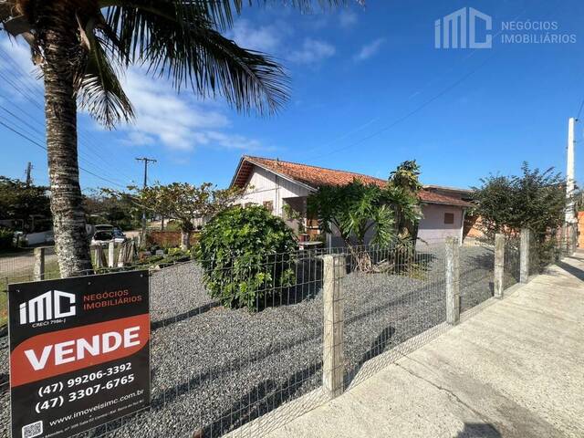 #0571 - Casa para Venda em Balneário Barra do Sul - SC
