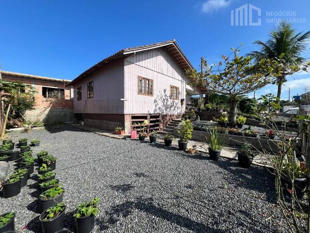 #0571 - Casa para Venda em Balneário Barra do Sul - SC