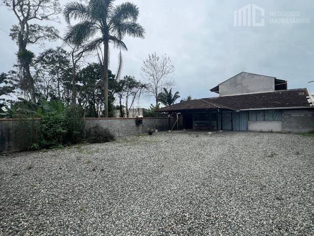 #0601 - Casa para Venda em Balneário Barra do Sul - SC