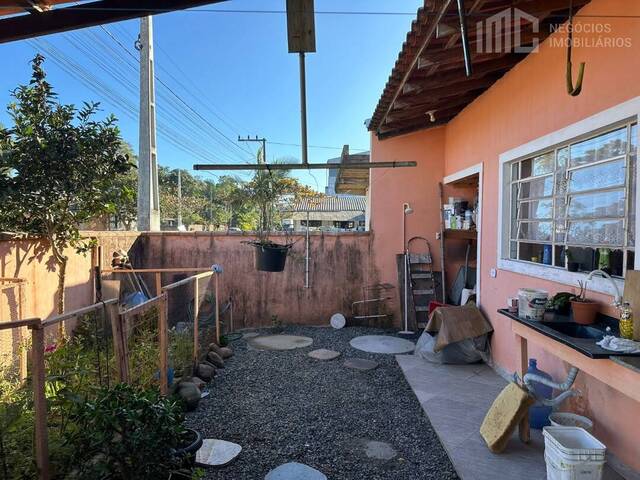 #0605 - Casa para Venda em Balneário Barra do Sul - SC