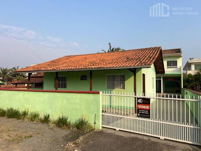 #0612 - Casa para Venda em Balneário Barra do Sul - SC