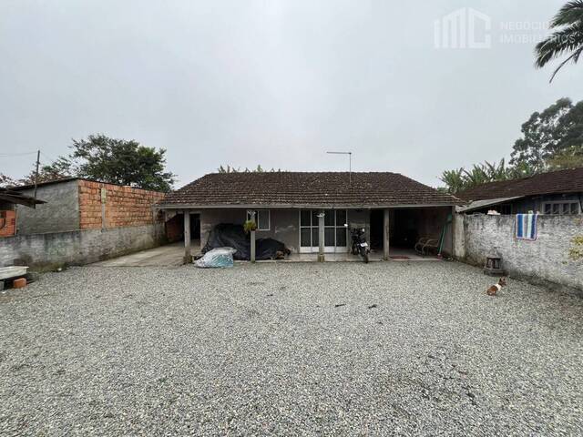 #0633 - Casa para Venda em Balneário Barra do Sul - SC