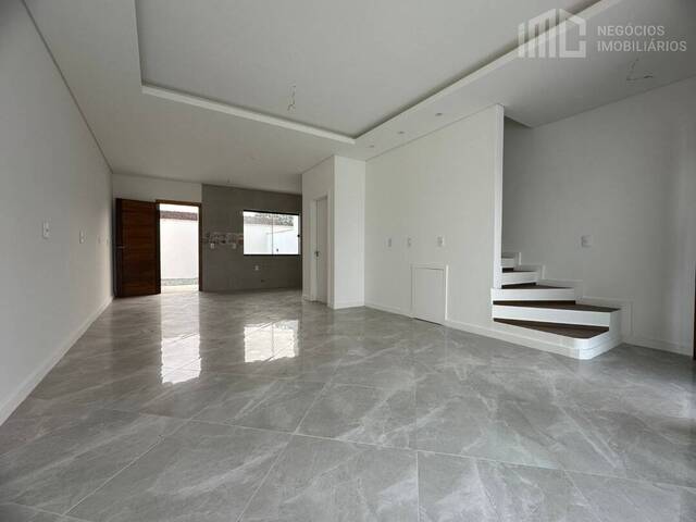 #0629 - Casa para Venda em Balneário Barra do Sul - SC