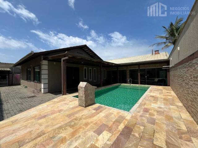 #0663 - Casa para Venda em Balneário Barra do Sul - SC
