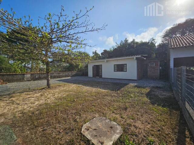 #0668 - Casa para Venda em Balneário Barra do Sul - SC