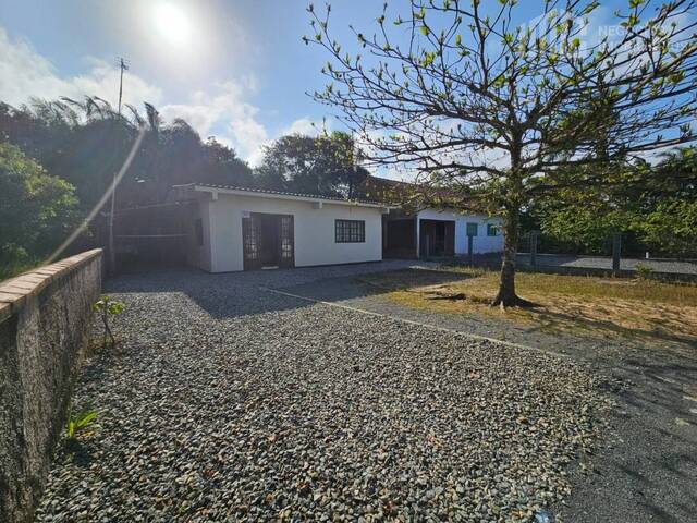 #0668 - Casa para Venda em Balneário Barra do Sul - SC