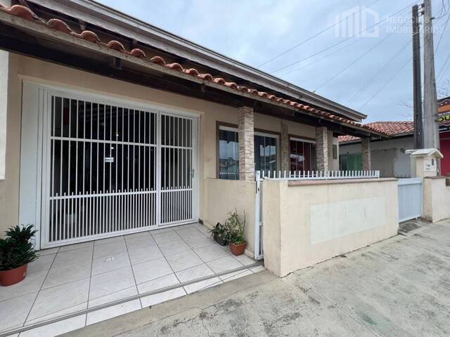 #0680 - Casa para Venda em Balneário Barra do Sul - SC