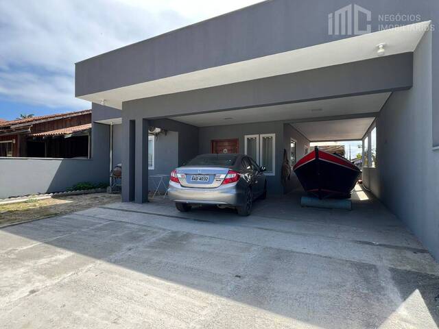 #0625 - Casa para Venda em Balneário Barra do Sul - SC