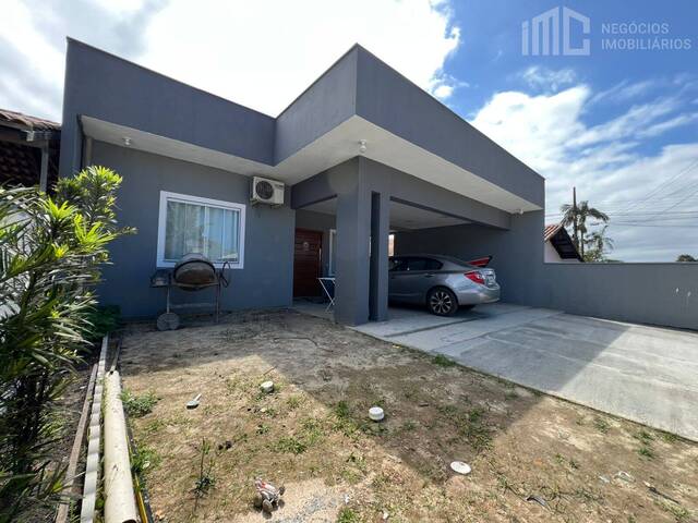 #0625 - Casa para Venda em Balneário Barra do Sul - SC