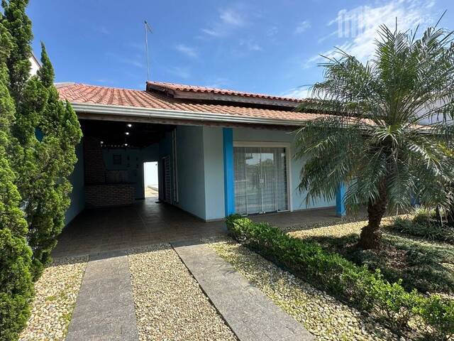 #0588 - Casa para Venda em Balneário Barra do Sul - SC