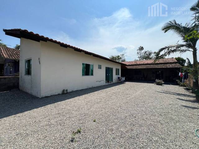 #0695 - Casa para Venda em Balneário Barra do Sul - SC