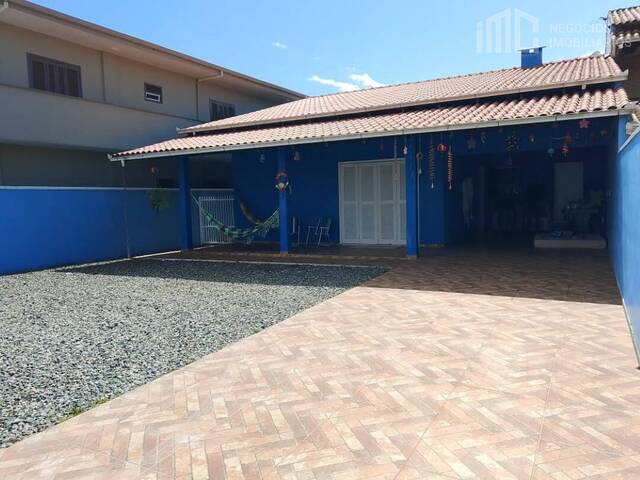 #0693 - Casa para Venda em Balneário Barra do Sul - SC