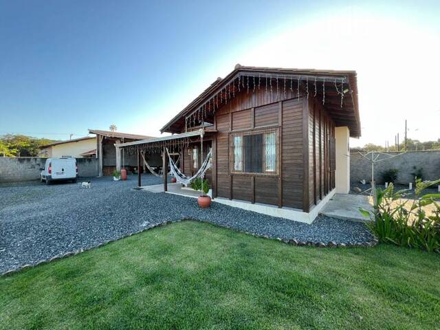 #0715 - Casa para Venda em Balneário Barra do Sul - SC