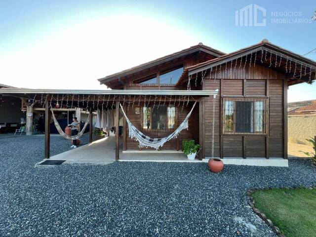 #0715 - Casa para Venda em Balneário Barra do Sul - SC