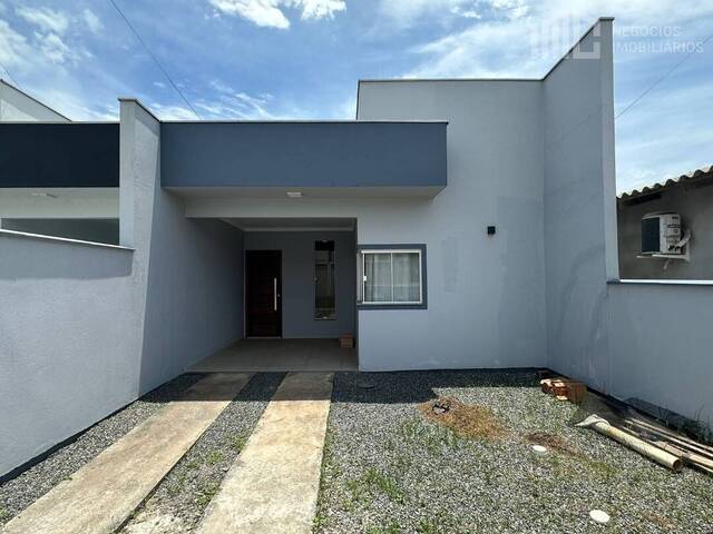 #0717 - Casa para Venda em Balneário Barra do Sul - SC