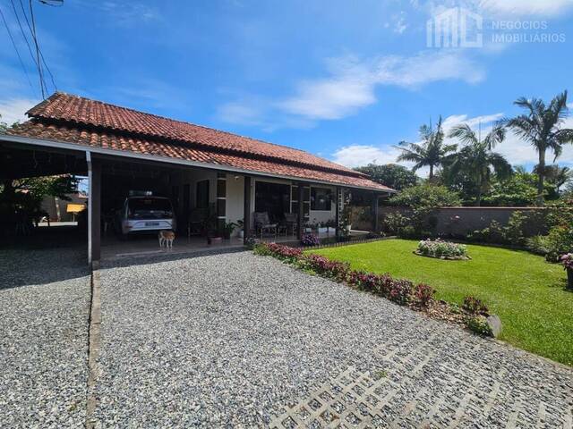 #0738 - Casa para Venda em Balneário Barra do Sul - SC