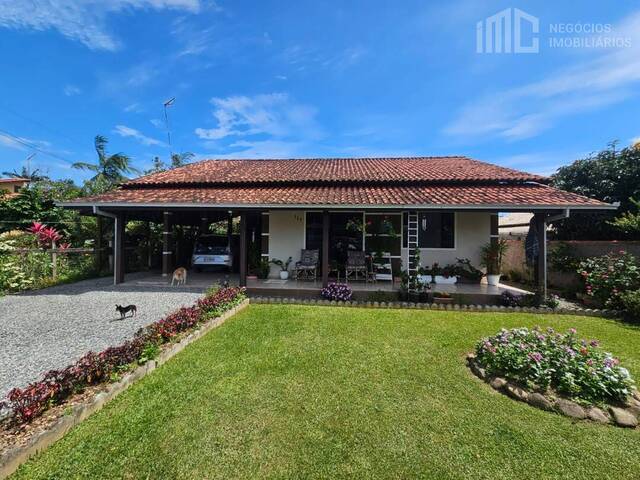 #0738 - Casa para Venda em Balneário Barra do Sul - SC