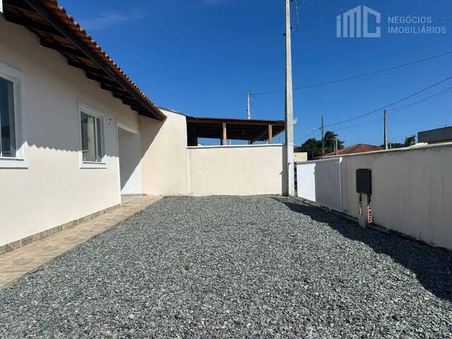 #0762 - Casa para Venda em Balneário Barra do Sul - SC