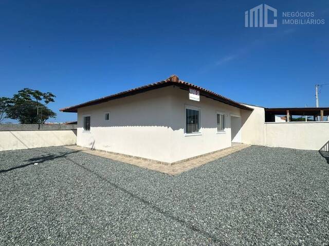 #0762 - Casa para Venda em Balneário Barra do Sul - SC