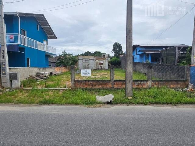 Casa para Venda em Balneário Barra do Sul - 2