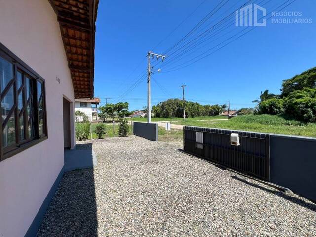 Casa para Venda em Balneário Barra do Sul - 5