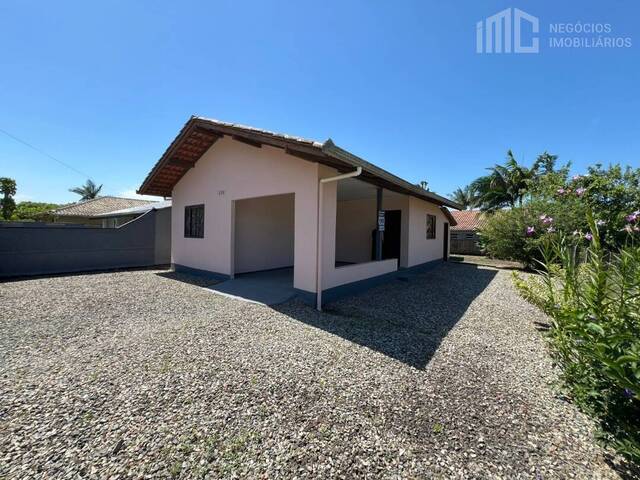 Casa para Venda em Balneário Barra do Sul - 4