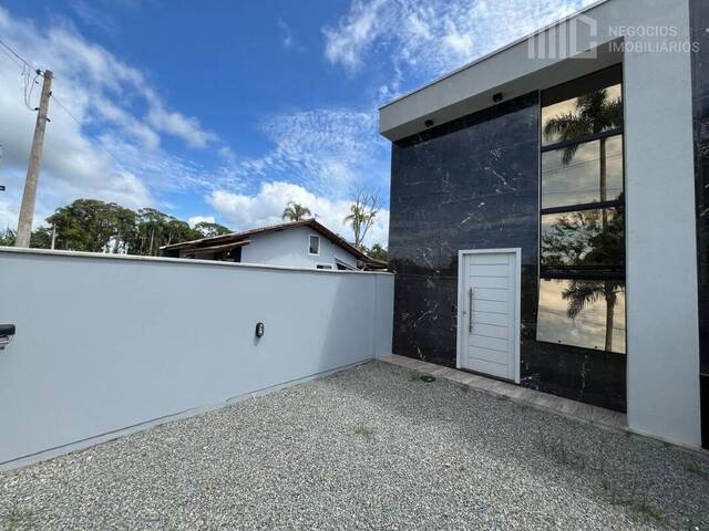 Casa para Venda em Balneário Barra do Sul - 2