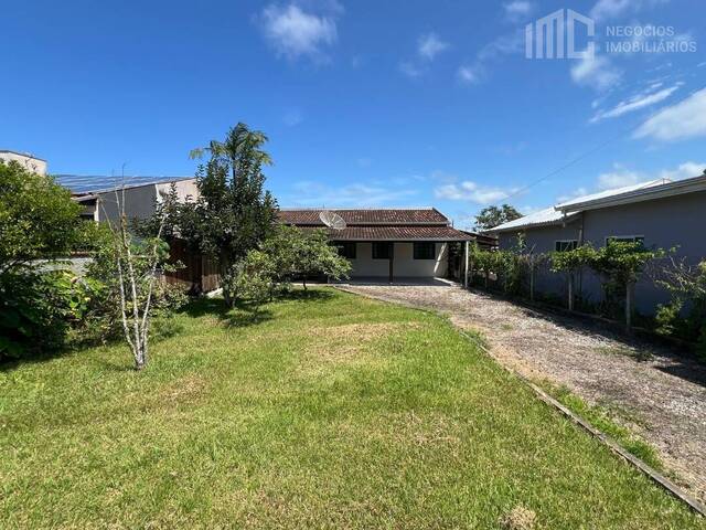 Casa para Venda em Balneário Barra do Sul - 2