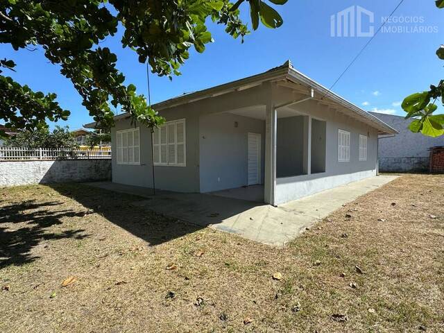 Casa para Venda em Balneário Barra do Sul - 2