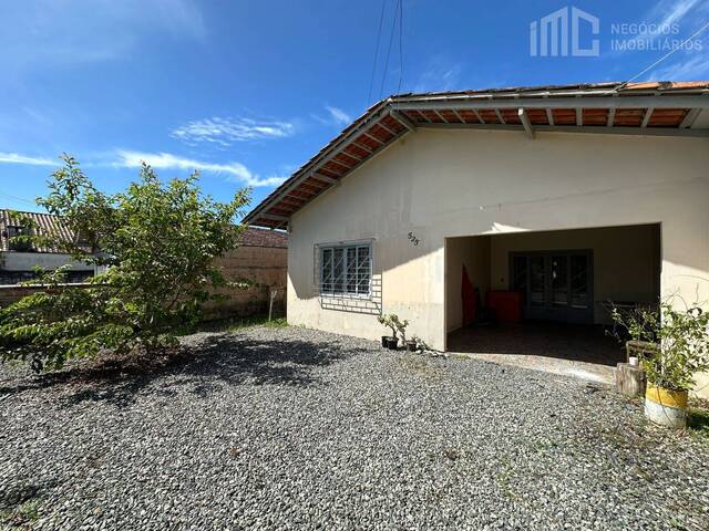 Casa para Venda em Balneário Barra do Sul - 2