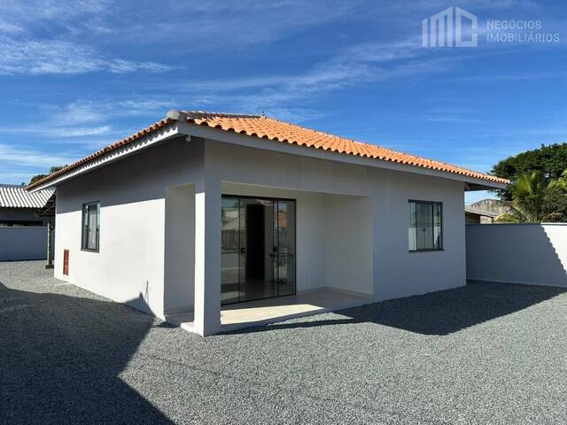 Casa para Venda em Balneário Barra do Sul - 2