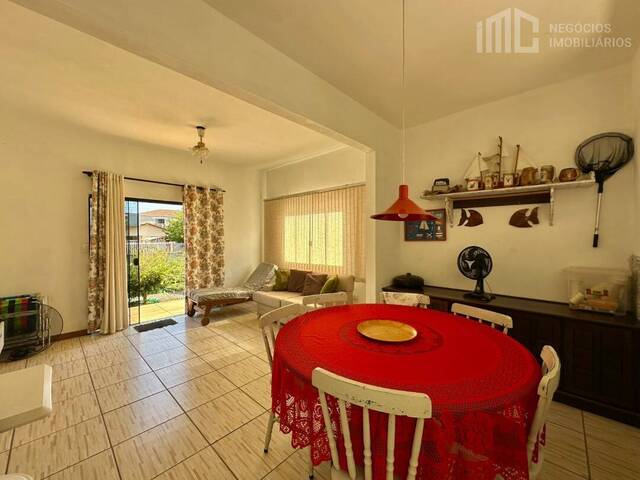 Casa para Venda em Balneário Barra do Sul - 4