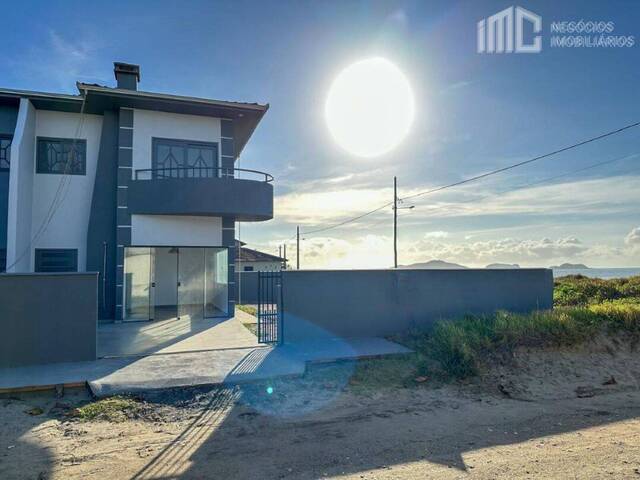 #0899 - Casa para Venda em Balneário Barra do Sul - SC - 2