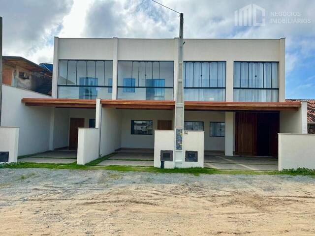 #0979 - Casa para Venda em Balneário Barra do Sul - SC - 1