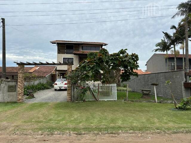 Casa para Venda em Balneário Barra do Sul - 2