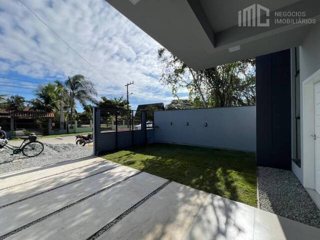 Casa para Venda em Balneário Barra do Sul - 4