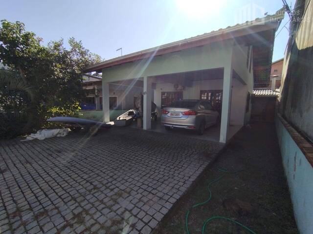 Casa para Venda em Balneário Barra do Sul - 2