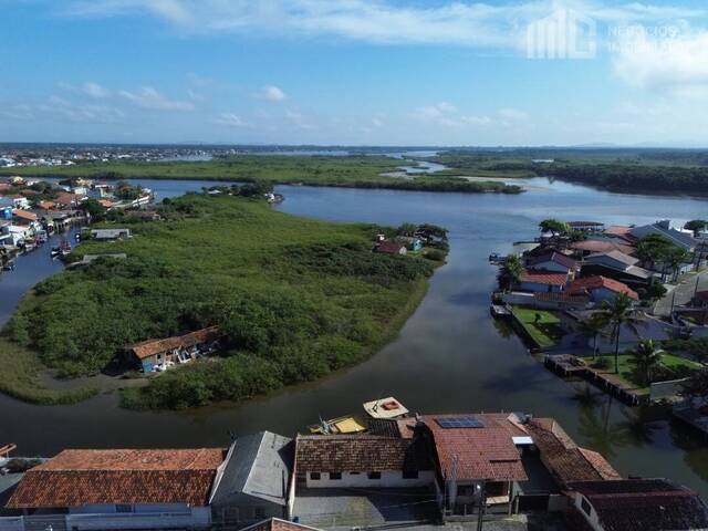 Casa para Venda em Balneário Barra do Sul - 5